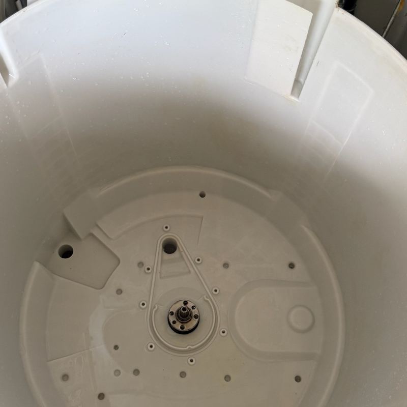 分解洗浄後の洗濯槽